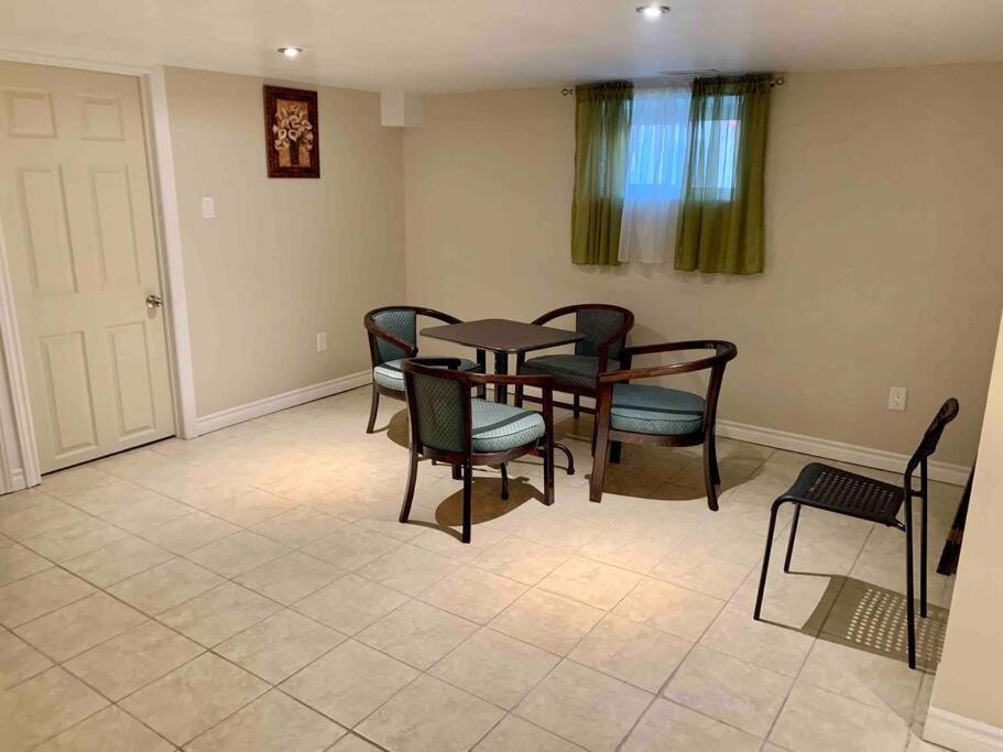 New & Cozy Niagara Getaway. 7 Mins From The Falls Exterior photo